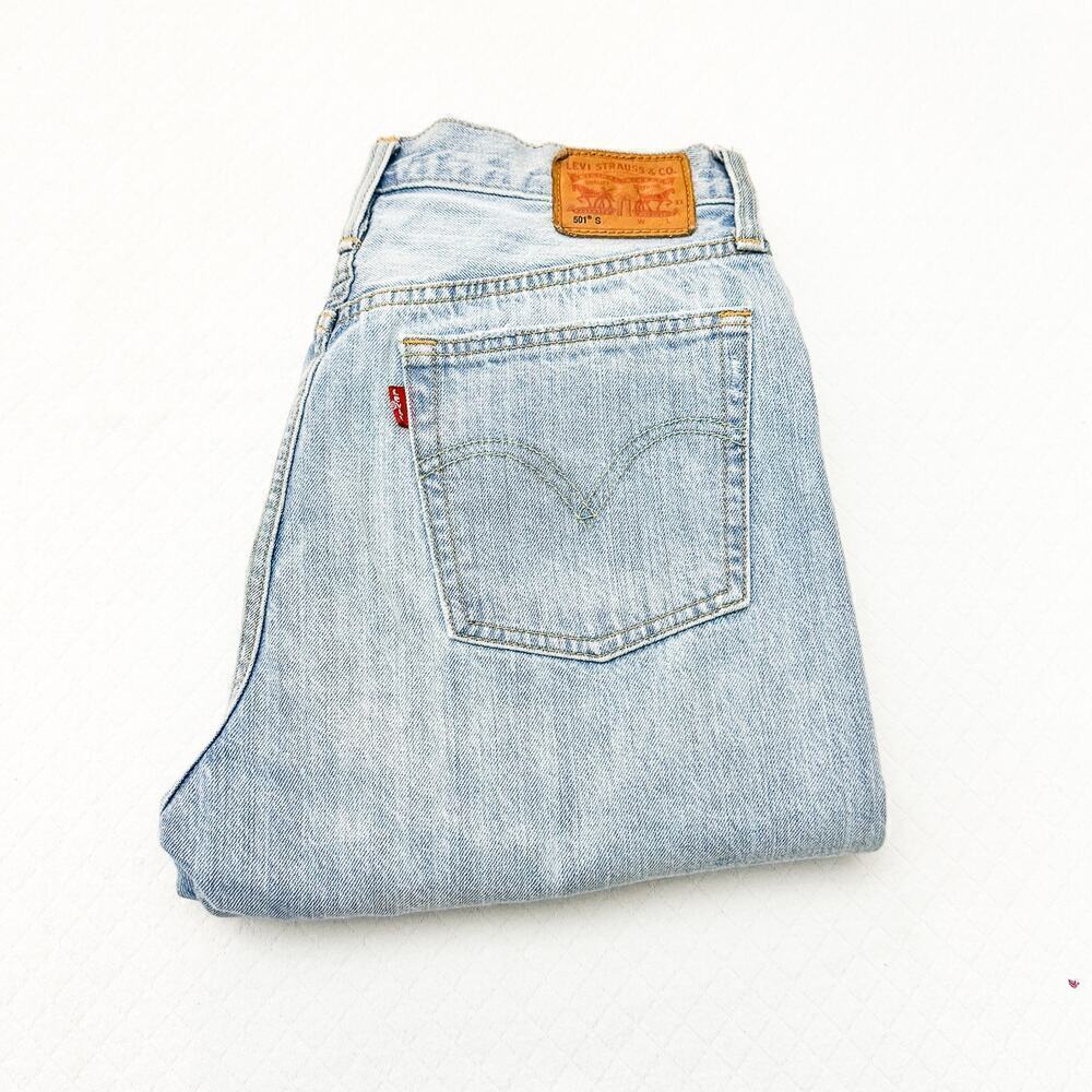 Levi's 501 Short Light Wash Button Fly Denim Jeans Ripped Size 29 x 30